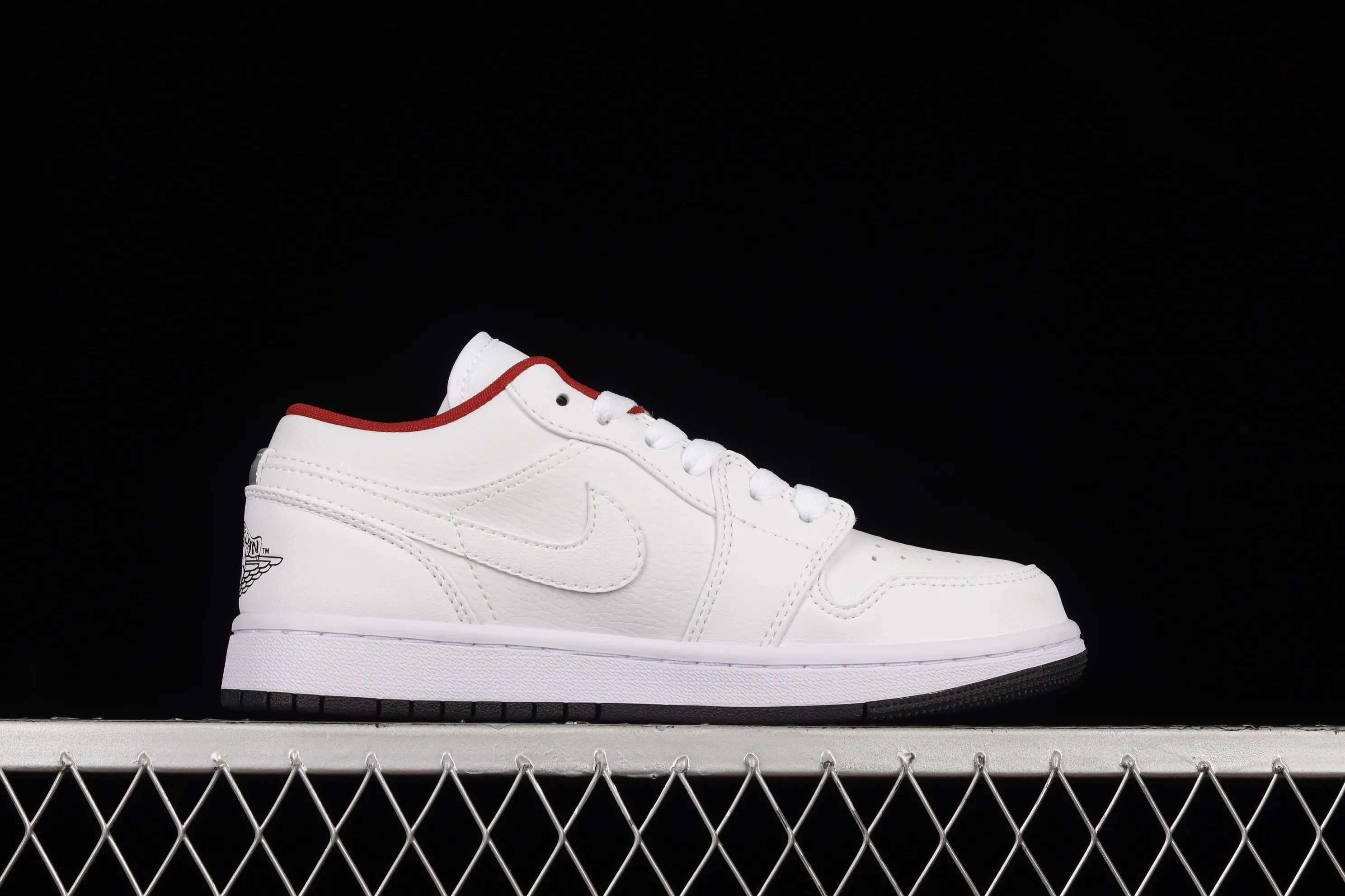All categories Air Jordan Jordan series basketball shoes Air Jordan 1 Low Z version Air Jordan 1 Low AJ1 Joe 1 all white low-top cultural basketball shoes 553560-164
